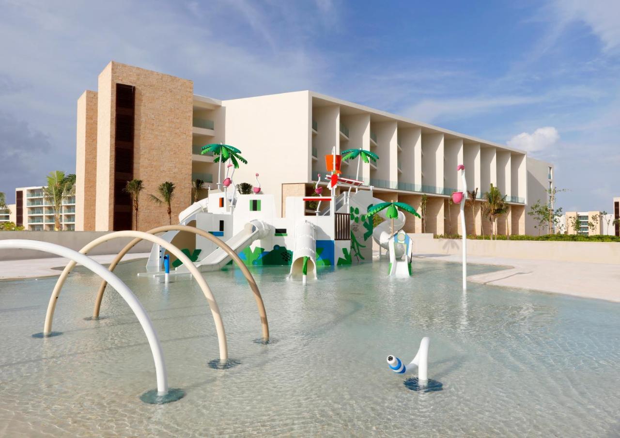 Grand Palladium Select Costa Mujeres Hotel Cancun Exterior photo